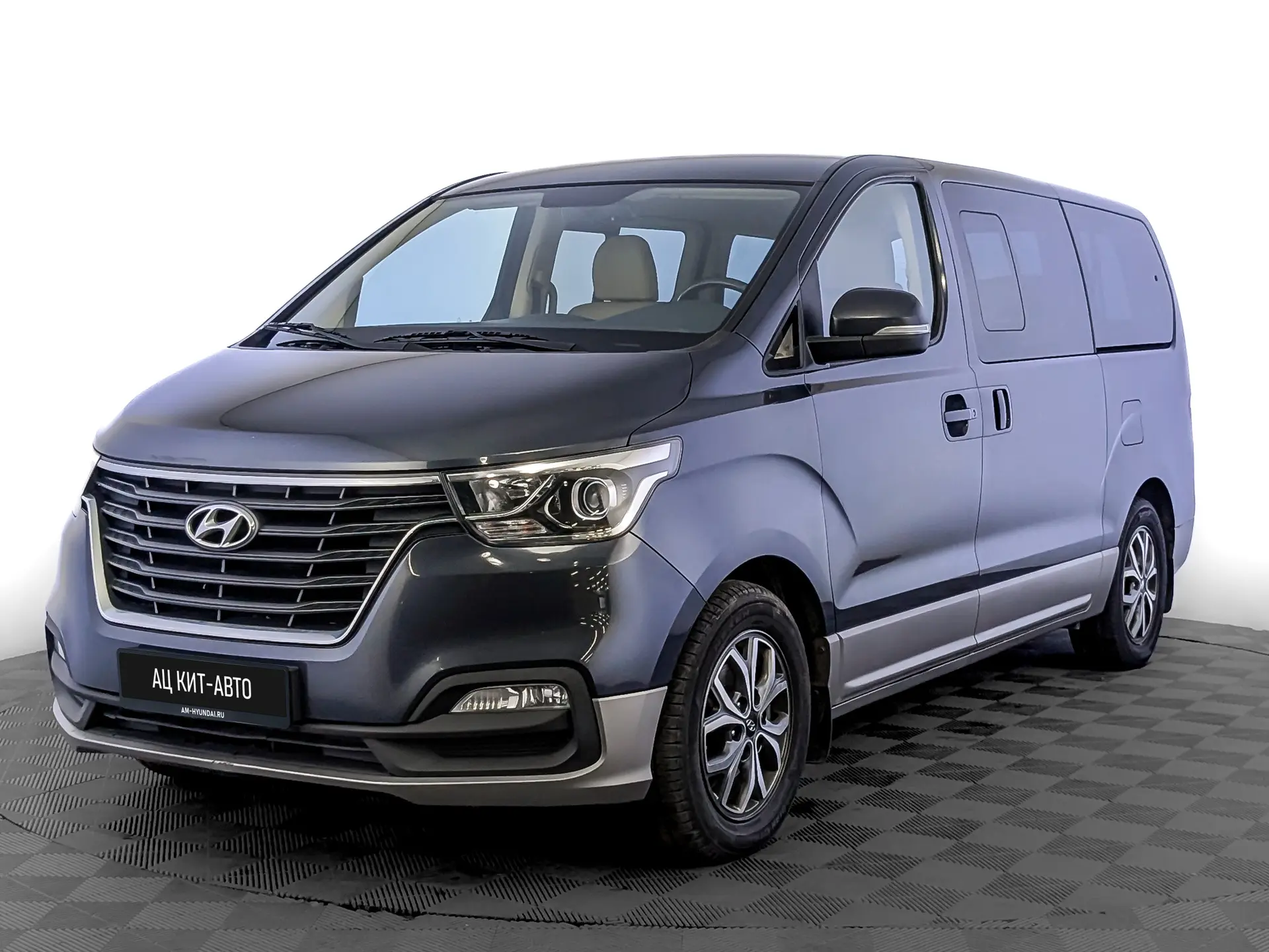 Hyundai H-1